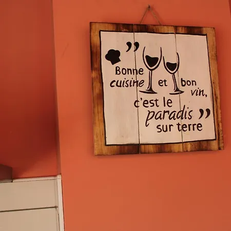 Chez Arsene Holiday home